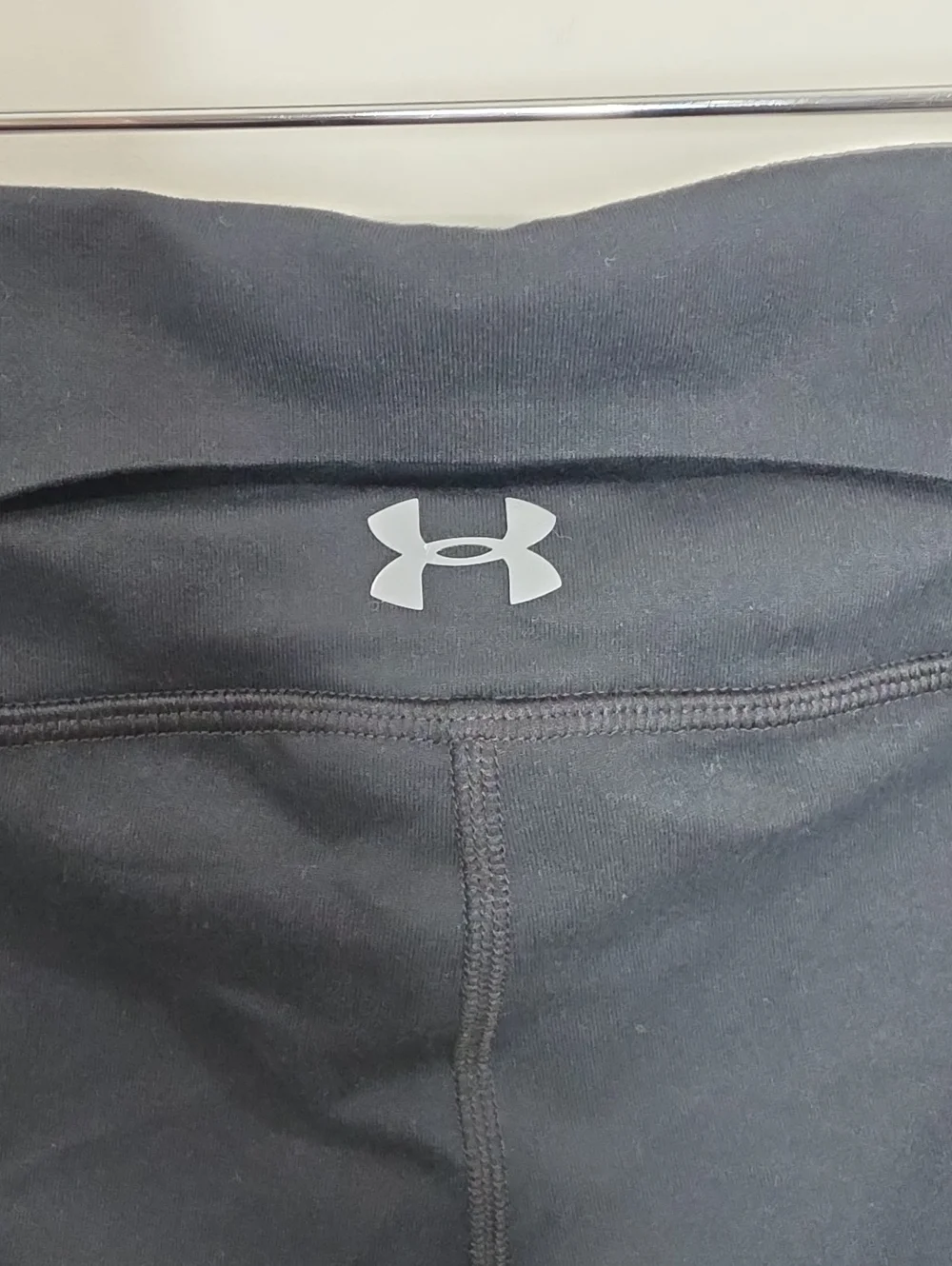 Under Armour Stripped Leggings XS Black And White